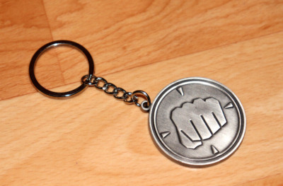 Team Fortress 2  Rare Keychain / Keyring PS3 Xbox 360