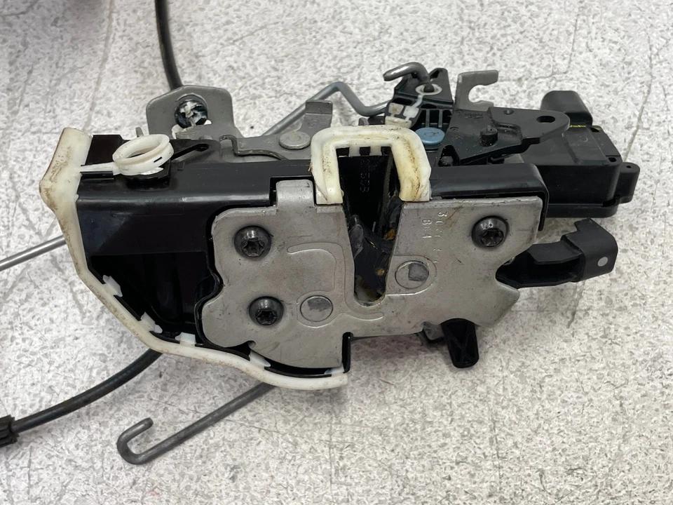 Ford F150 2015 2016 2017 actuador de cierre de puerta del conductor delantero izquierdo 1597 OEM Foto 4 de 4