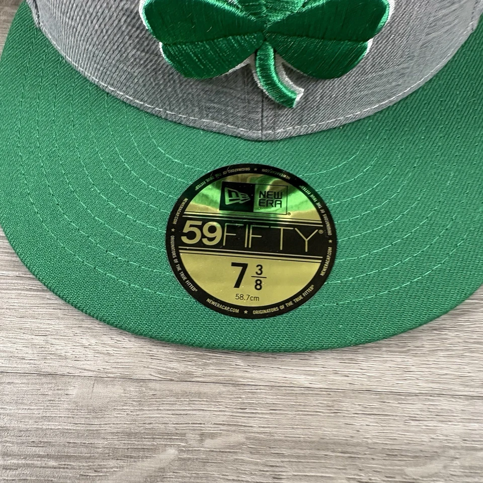 Boston Celtics NBA Sombrero Ajustado Parches Bordados #11 Talla 7 3/8 New Era 59Fifty Foto 3 de 4