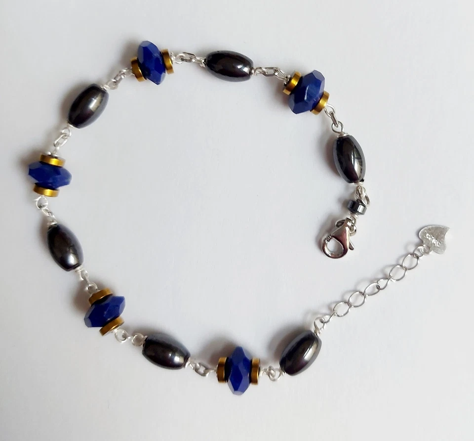 Bracciale in argento 925 con ematite a chicco di riso e lapislazzuli sfaccettati - Immagine 3 di 4