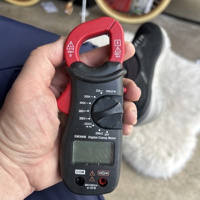 Cen-Tech 96308 CATII Black & Red 6-Function Portable Digital Clamp Meter