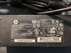 HP AC DC Netzteil Adapter schwarz 19,5V 4,62A 90W Laptop PC COMPUTER