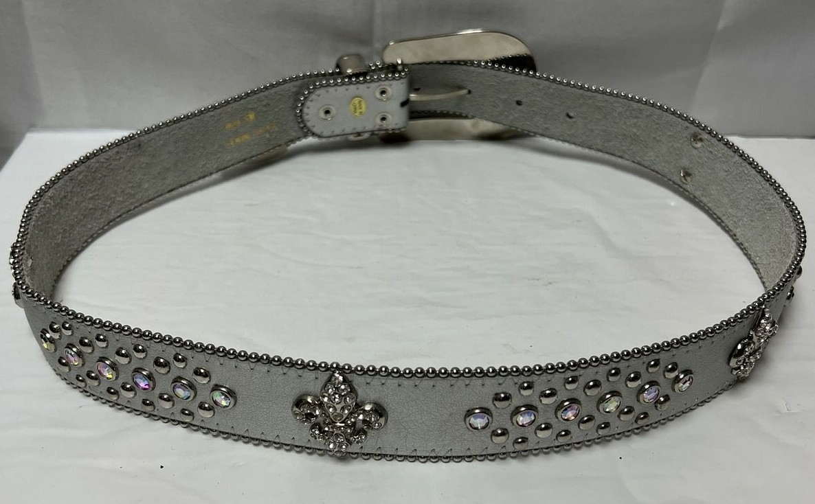 Bling Western Cowgirl Fleur de Lis Studded Design Genuine  display picture 2