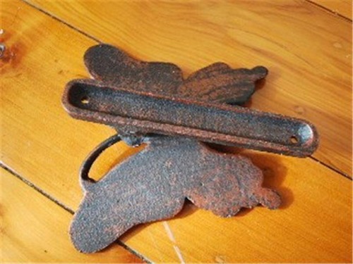 Cast Iron Antique Style Butterfly Door Knocker - Picture 6 of 6