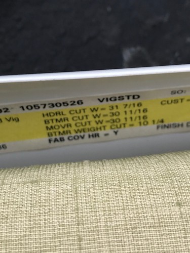 Hunter Douglas Vignette Roman Shade light green 32 width by 56 height - Picture 9 of 10