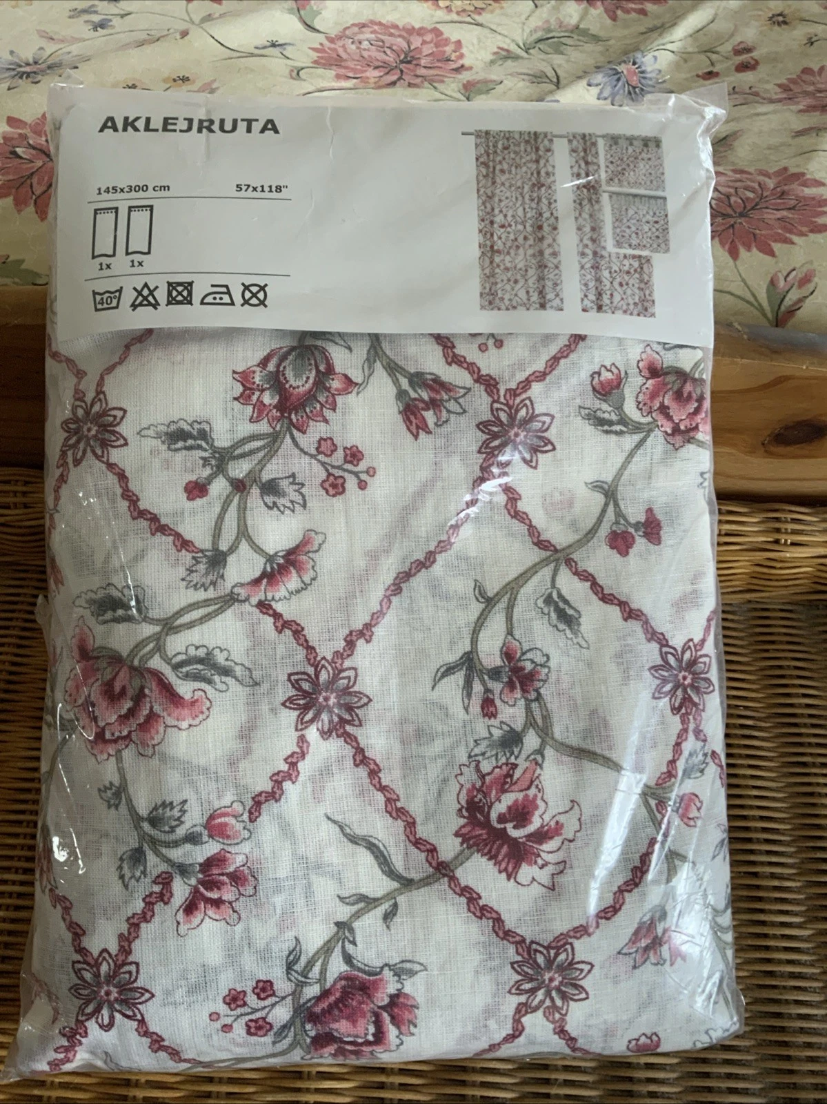 IKEA Aklejruta Pair Curtains 145 x 300cm Vintage Floral Linen New + Sealed Rare
Opens in a new windo