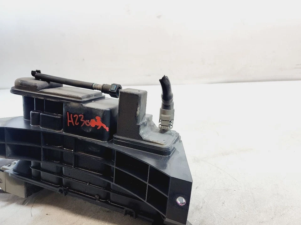 Hyundai Elantra 2011 2012 2013 2014 2015 2016 1,8 L bote de vapor de combustible construido en Estados Unidos Foto 3 de 4