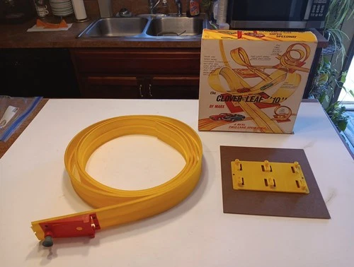 Vintage Marx, Clover Leaf 10" Inch Double Track, Loop Action Super Speedway, #2