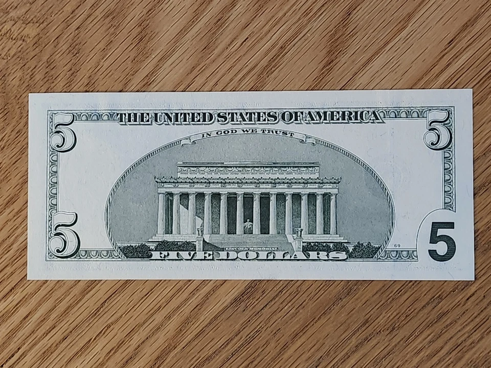 1999 $5 UNC/GEM "STAR NOTE" CHICAGO DISTRICT BG02759446* 3 OF 3 CONS SER NUM - Image 2 of 4