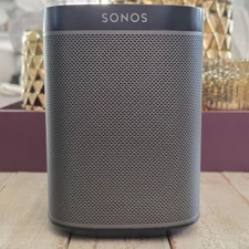 Sonos Play:1 WiFi Speaker - Black - Good Condition with 1 ding + 1 blemish