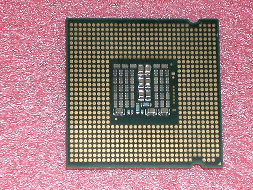 4 núcleos CPU Core 2 Extreme QX9650 LGA775 - Imagen 2 de 4