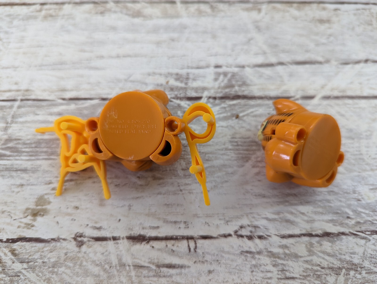 Vintage Garfield Bow Biters Shoe Lace Locks 1980s Free Returns eBay