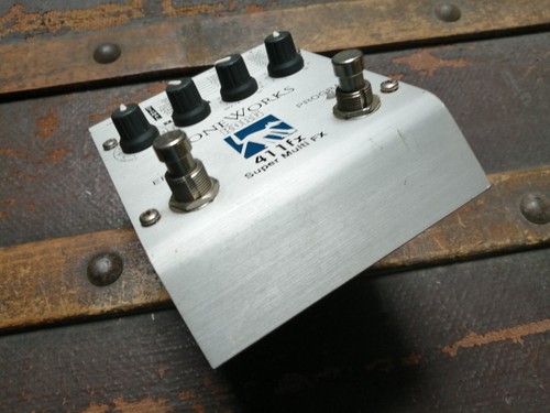 Korg 411fx Multi-Effects - FREE NEXT DAY DELIVERY IN THE UK - Picture 3 of 6