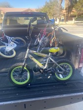 Huffy Rock It Boys' 12'' EZ Build Bike (52888)