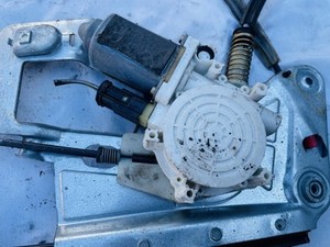 67628360512 Fensterhebermotor Vorne Rechts 9030187 BMW 5-Series DE1409675-85