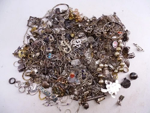 Vintage Sterling Silver Scrap Jewelry Lot Bracelet Rings Indian Mexico 3,114g