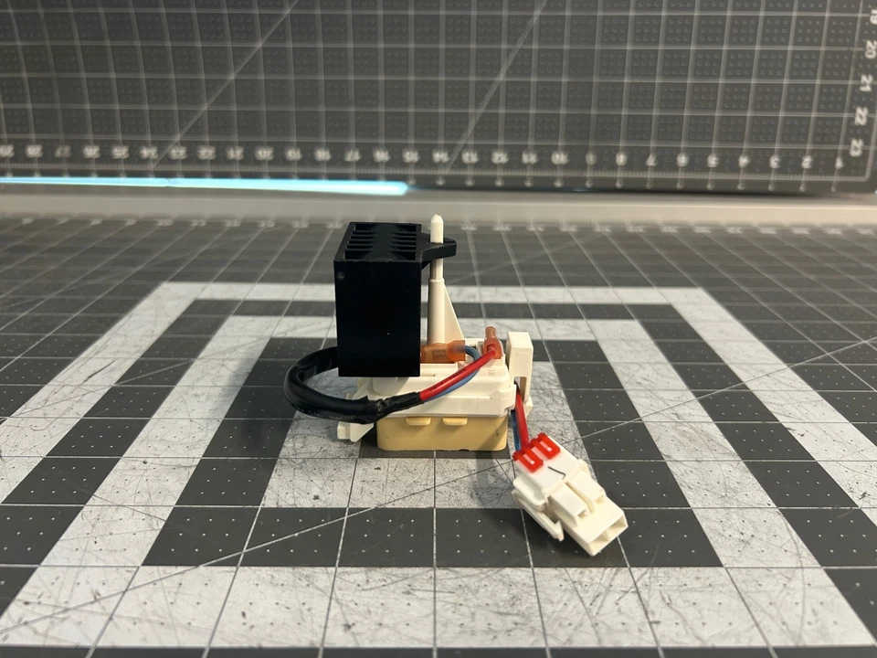 Реле запуска холодильника GE P# WR07X107 DA96-00270C - Изображение 3 из 4