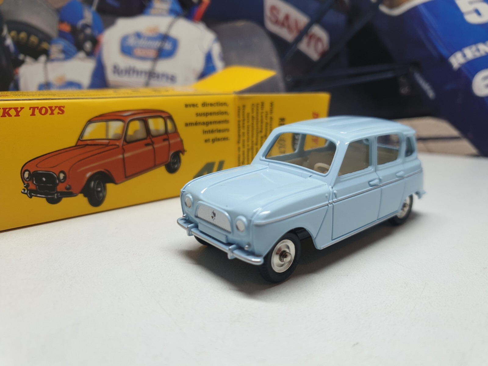 ルノー 4L - フランス ディンキートイズ #518 Dinky 518, Renault 4L - Free Price Guide & Review