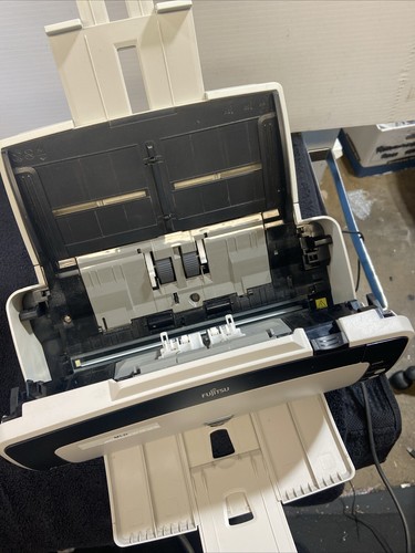 Genuine Fujitsu Fi-6130 Duplex Pass-Through Document Scanner w/Bundle - Picture 6 of 13