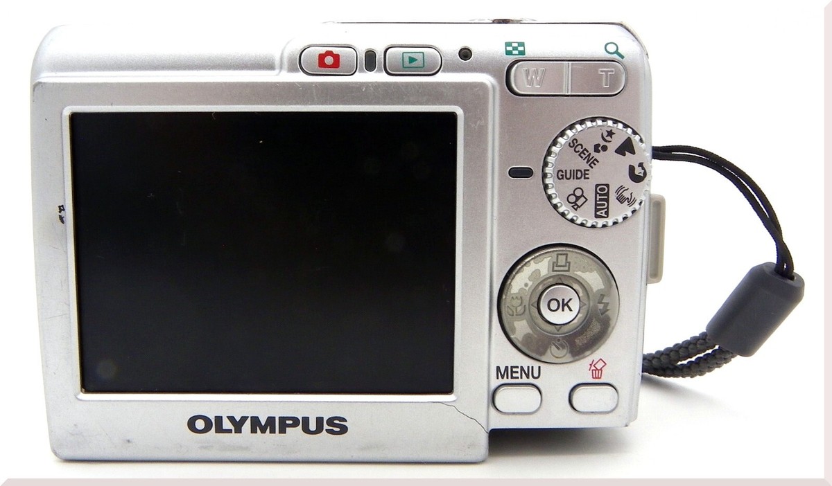 超美品 OLYMPUS FE-180 Silver Olympus FE-180 6.0 MP Compact Digital Camera 3X