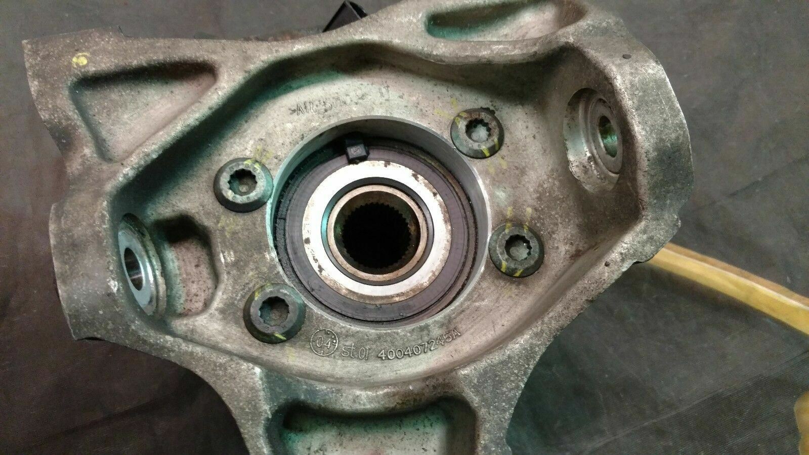 LAMBORGHINI GALLARDO FRONT LEFT HUB KNUCKLE SPINDLE OEM 400407245A 04-08