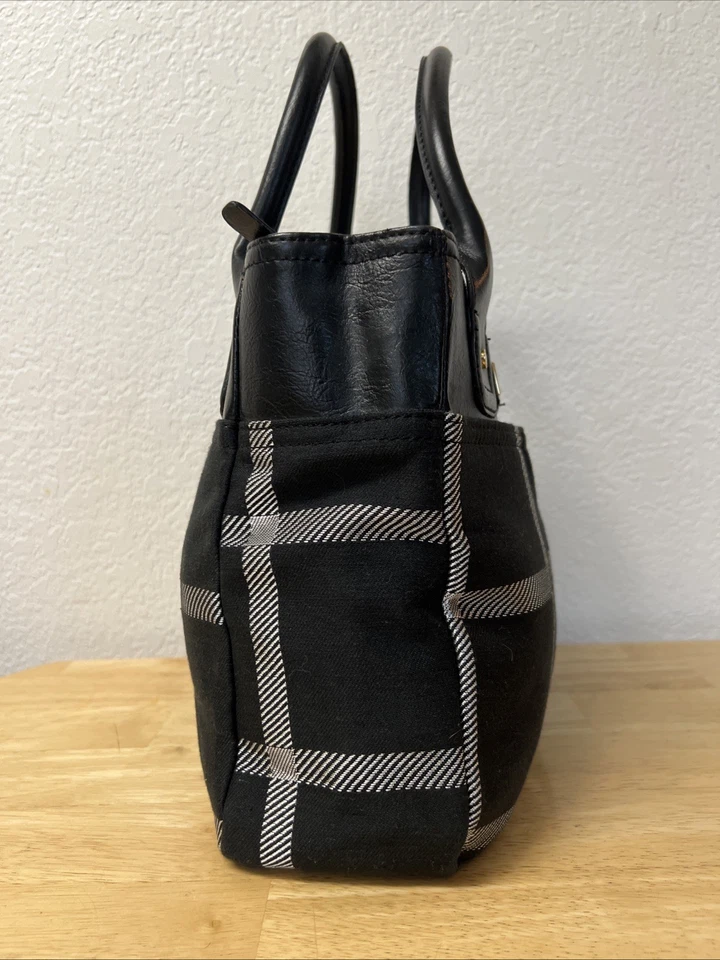 Bolso de hombro Tommy Hilfiger negro a cuadros Foto 4 de 4