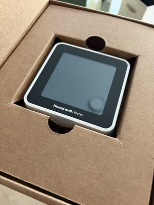 Honeywell Home T5 Smart Thermostat (WiFi Smart Home) White Apple Google Home