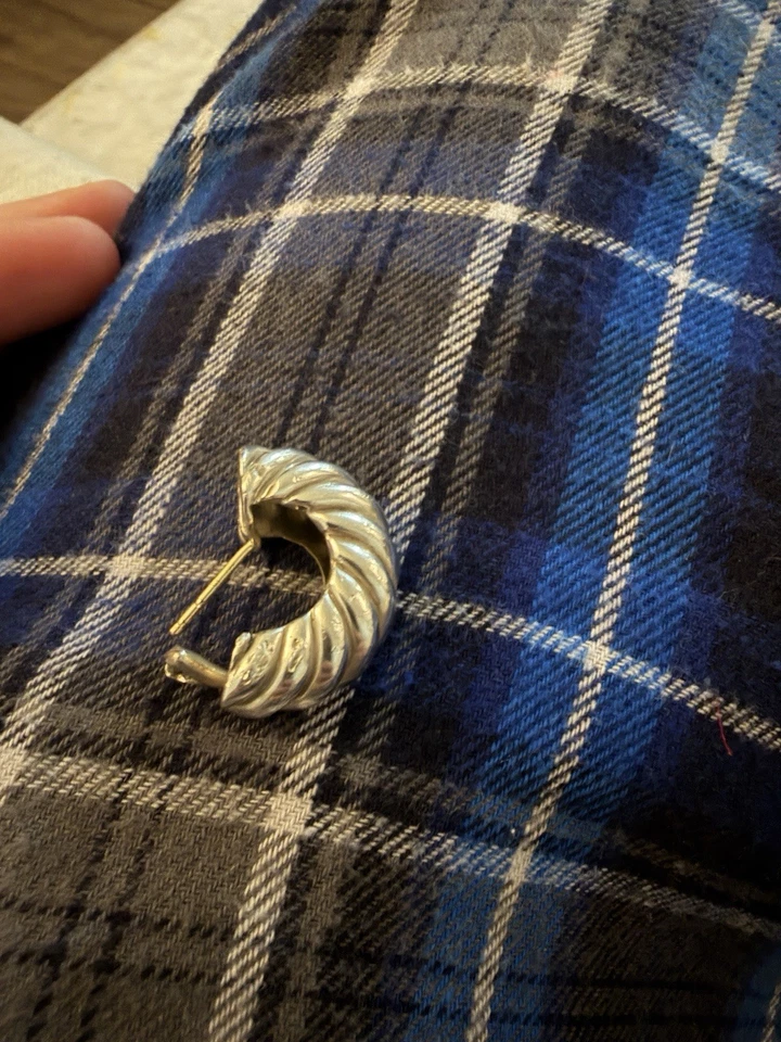 Pendiente único de plata 925 cable camarón Huggie Foto 4 de 4