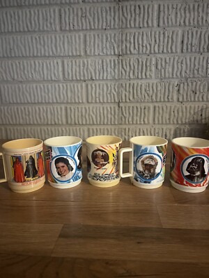 Set Of 5 Vintage Deka Plastic Star Wars Mugs