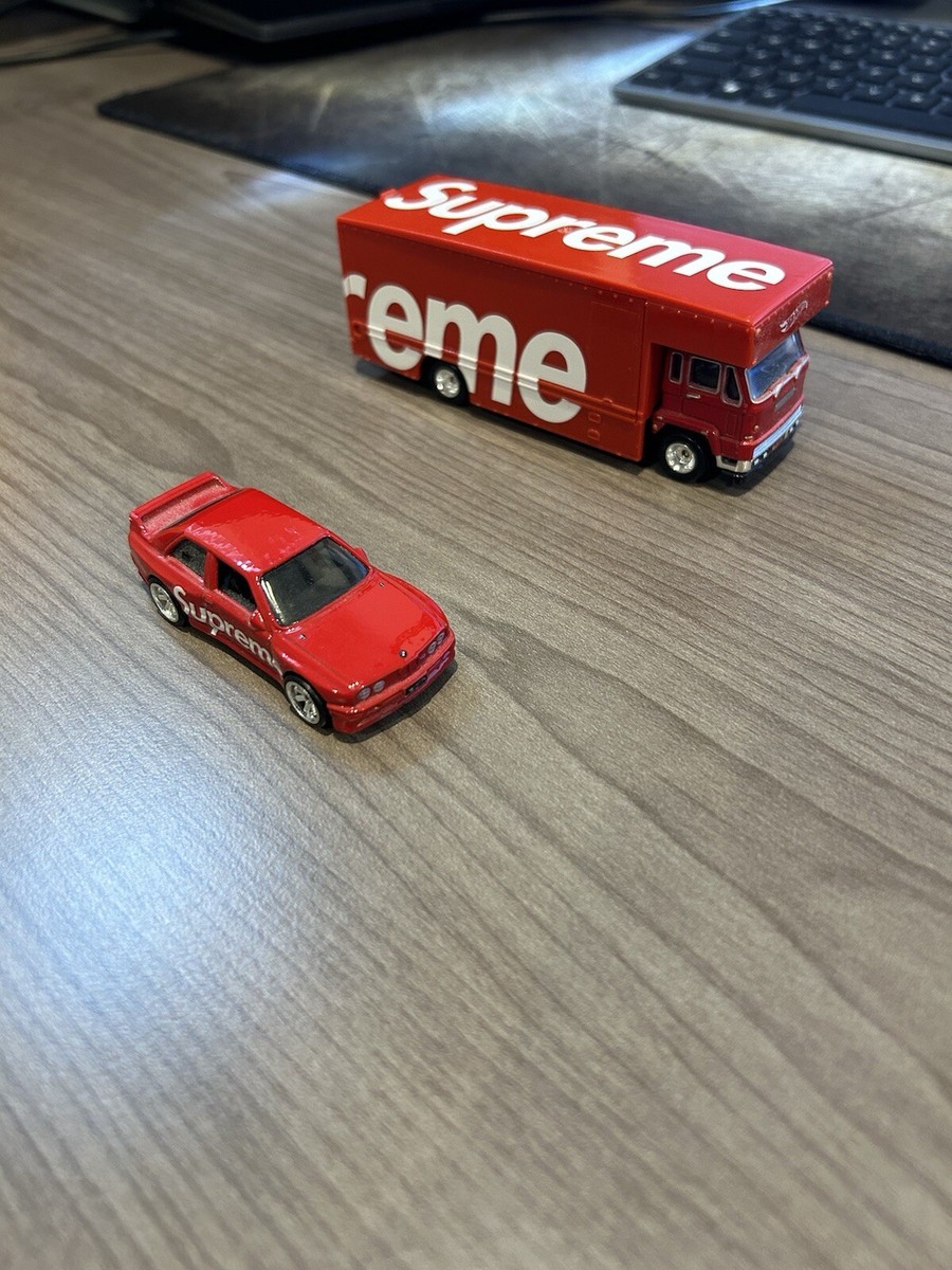 Supreme Hot Wheels Fleet Flyer + 1992 BMW E30 M3 | Car Supreme Hot Wheels Fleet Flyer + 1992 BMW E30 M3 | Car
