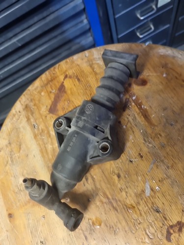Nehmerzylinder Kupplung 1J0721261F VW Golf 1.4 Bj 2001 1 J 1969094