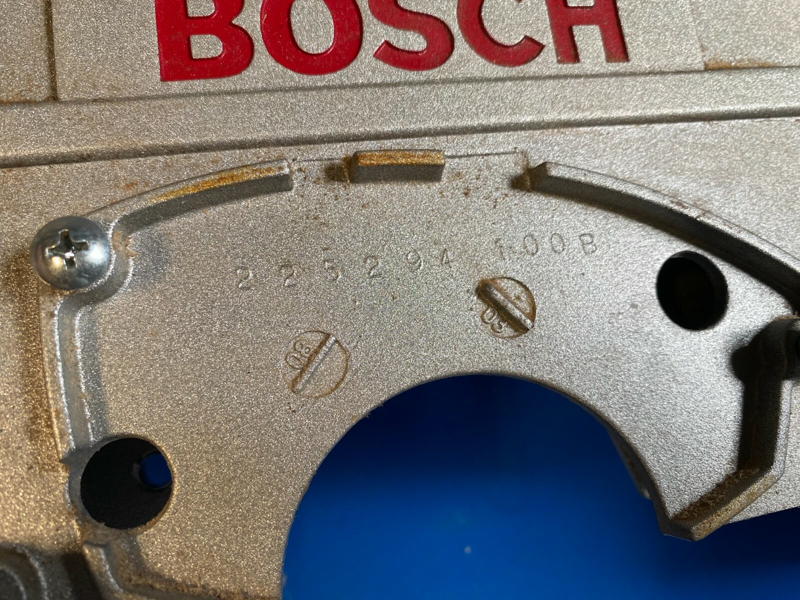 BOSCH Upper Safety Cover (To Fit: Bosch GCM 10 SD Slide Mitre Saw 