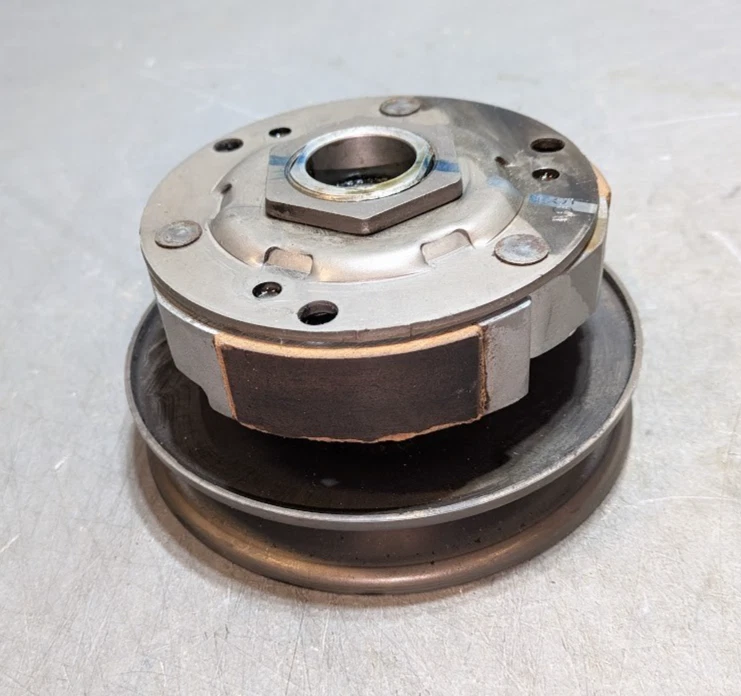 Yamaha Riva 125 XC125 Clutch Carrier Assembly Sheave Pulley - Image 2 of 4