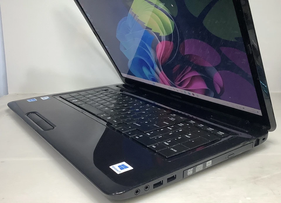 Toshiba Satellite C670-1H1,INTEL@2.13GHz,8GB RAM,128GB SSD,WIN 11 PRO (253) 23H2 - Image 2 of 4