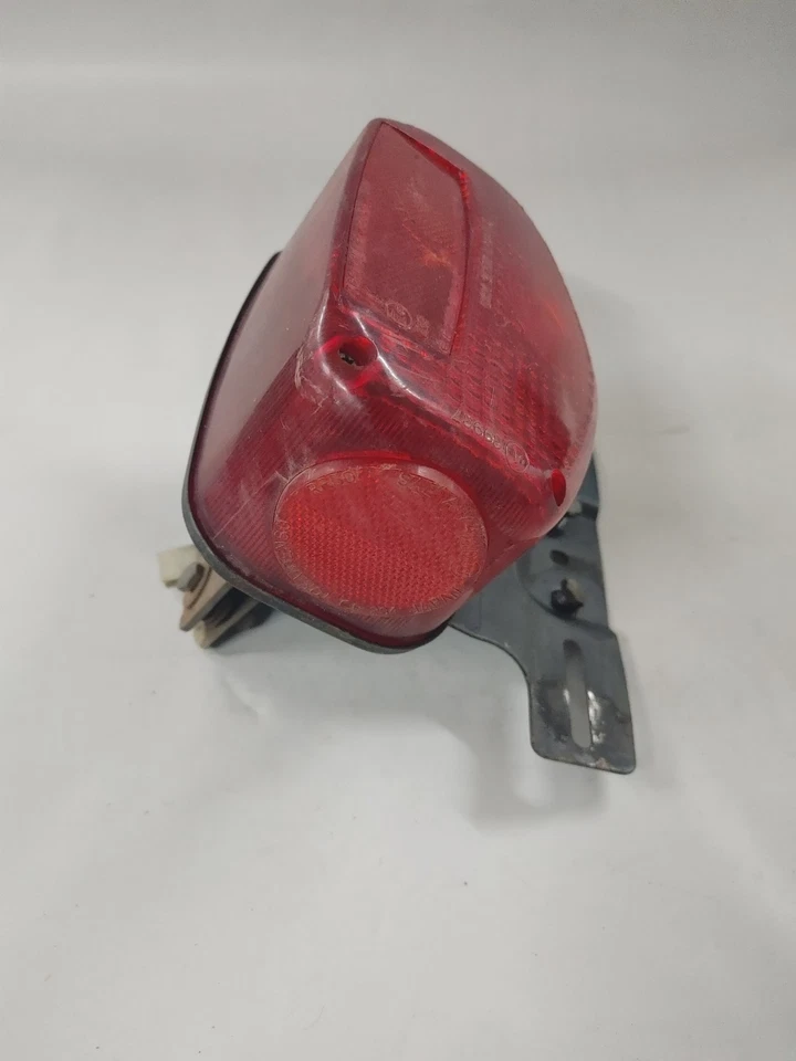 Lanterna traseira combo Suzuki GS550, GS750 lanterna traseira e suporte 35710-45011 - Imagem 2 de 4