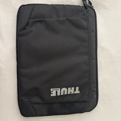 Thule 13  Padded Laptop Case Black NWOT