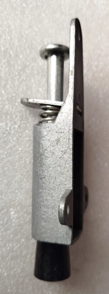 Bloque Porte Retenue de pied en Zamak et Acier Pieds en Caoutchouc "Neuf" - Photo 3/4