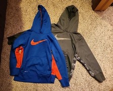 A Lot Of 2 Boys Nike Therma Fit Sweatshirts, Size S 6/7 Hoodies