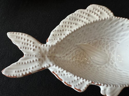 3 Mud Pie Fish Shaped Dip Bowls Mini Distressed Rustic Look Set of 3 - Picture 8 of 13