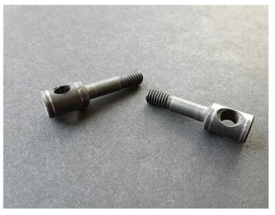 1-pr UM-8 Front Axle Kyosho Ultima Sideways Tracker Rampage Ultima 2 Used Clean!