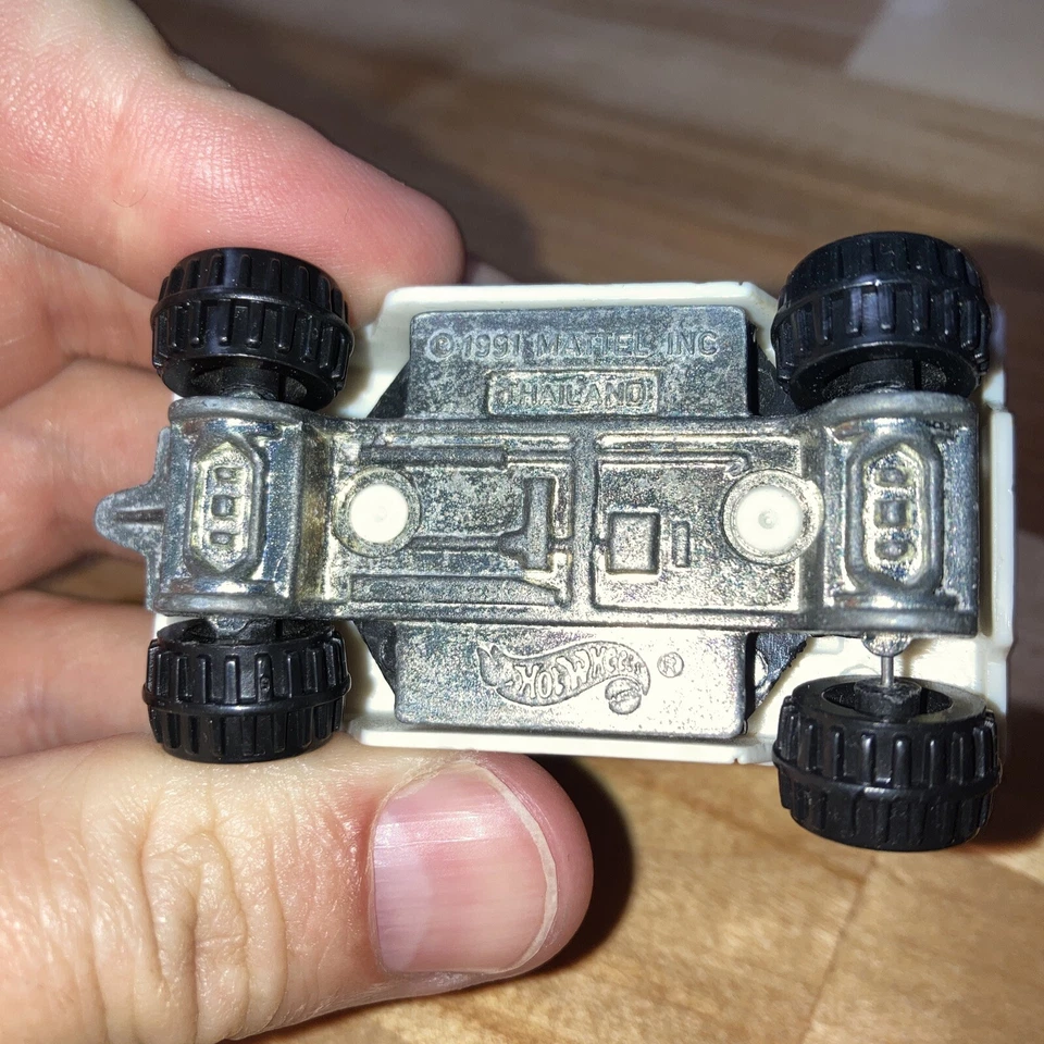 City Of Hot Wheels POLICE HUMMER Anti-Drug Unit White - Loose - Image 2 of 4