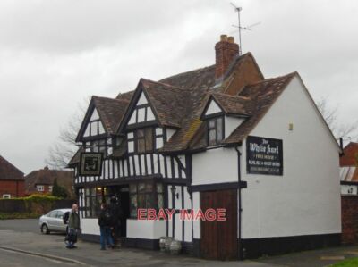 PHOTO  THE WHITE HART SHIFNAL TIMBER FRAMED LISTED BUILDING ON HIGH STREET. 2015