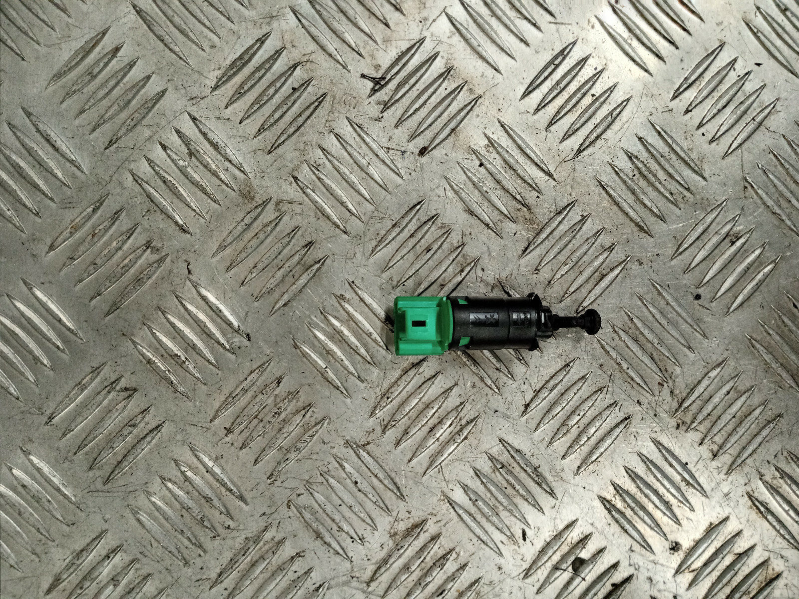 2007 PEUGEOT 307 BRAKE LIGHT SWITCH 95835T02 eBay