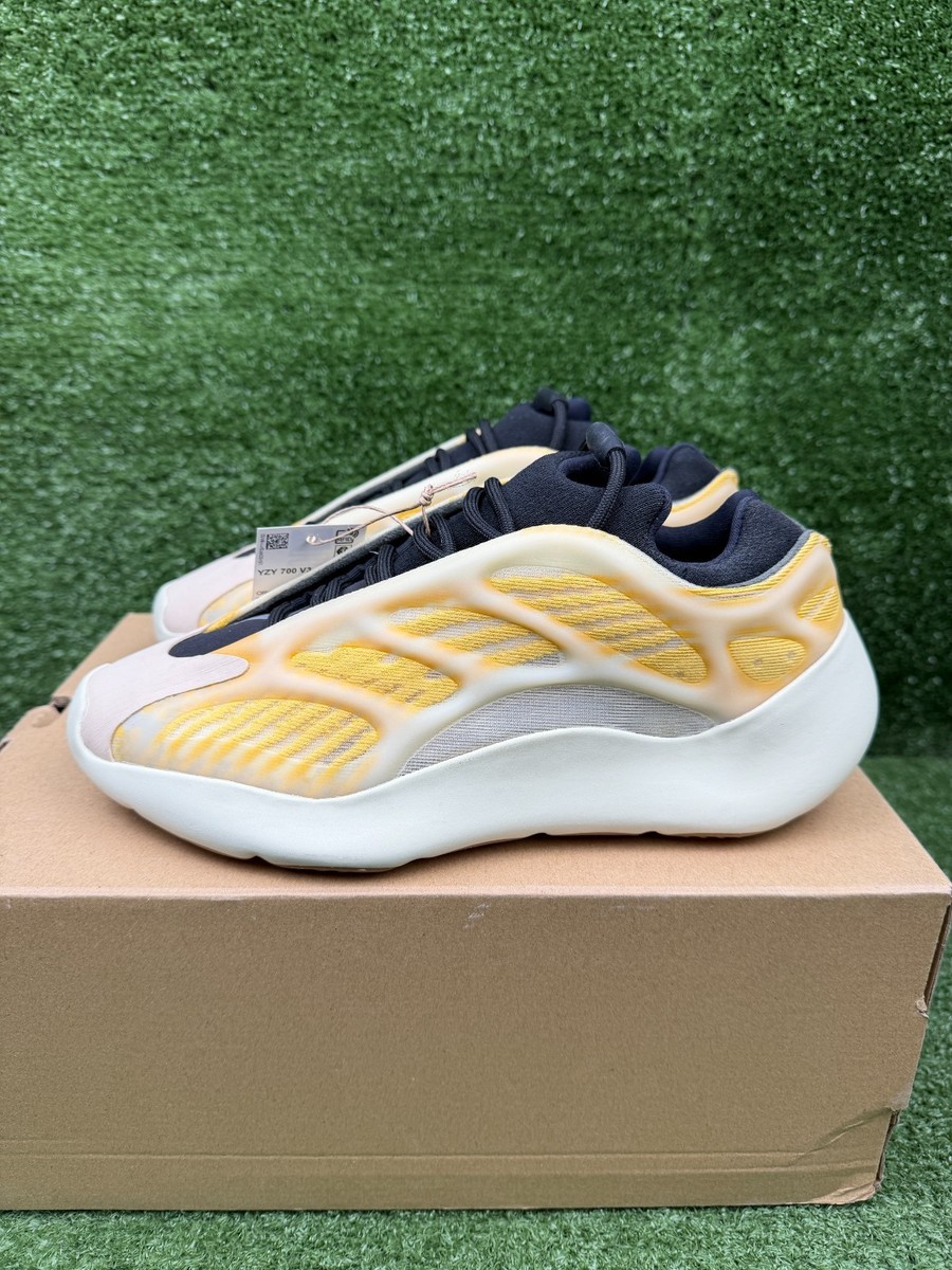 Size 6.5 - Adidas Yeezy 700 V3 Mono Safflower DS NEW 195743031807