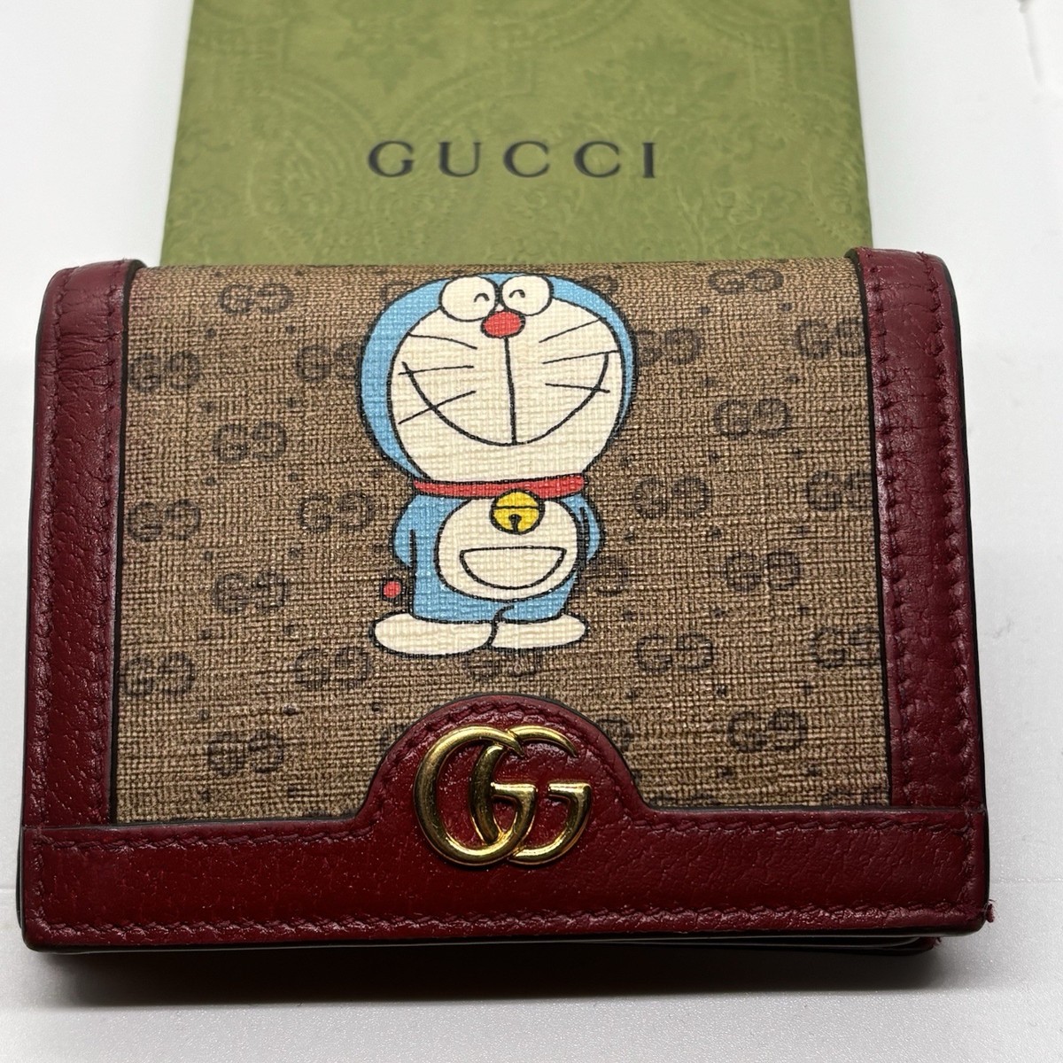 GUCCI ドラえもん 二つ折り財布 RARE! Gucci x Doraemon Collaboration Compact Wallet Brown GG Logo