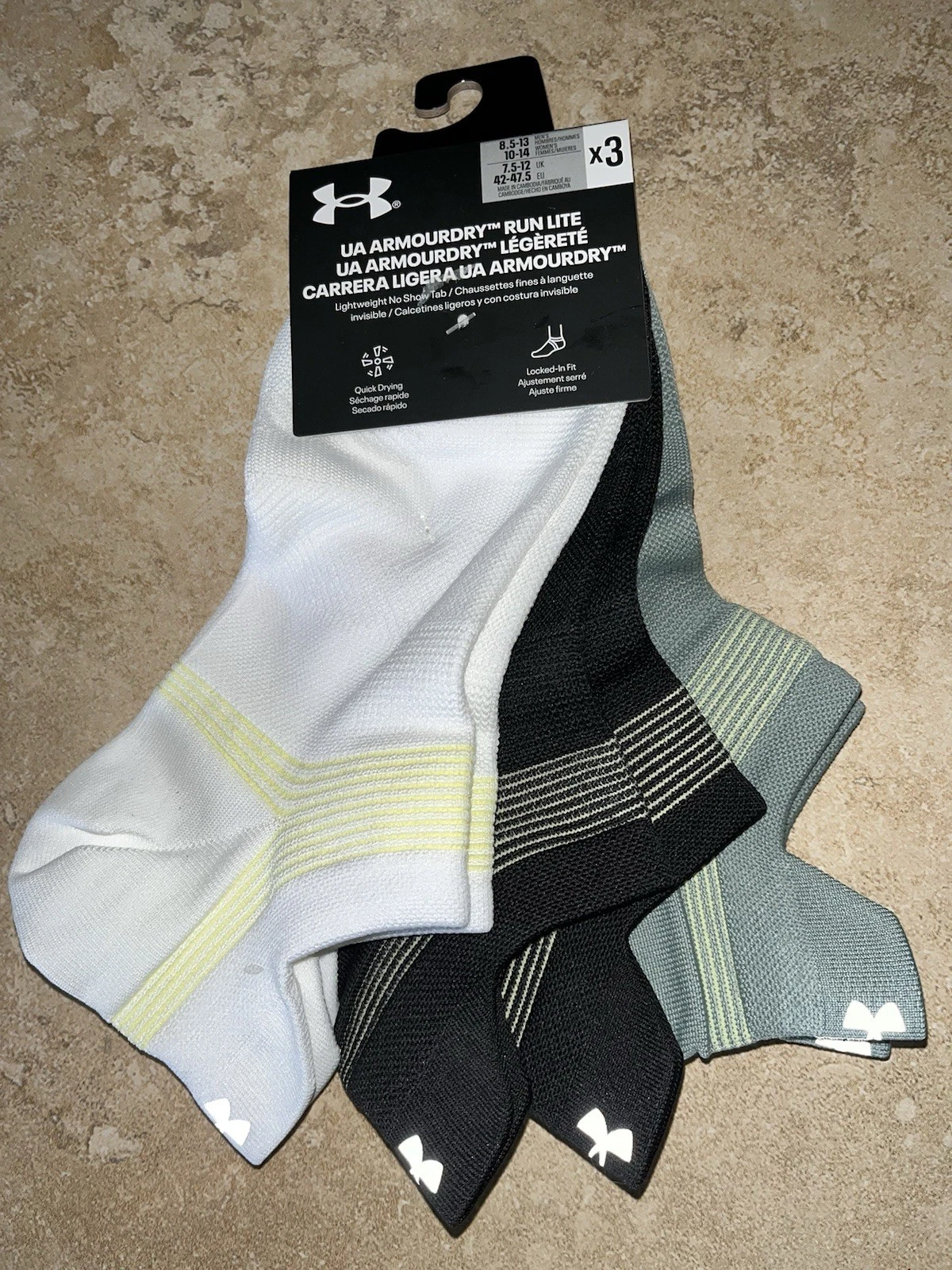 New Under Armour 3 Pair ArmourDry Run Lite NO SHOW TAB Socks Lg 8.5-13
Opens in a new window or tab