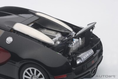 AUTOART 70909 1:18 BUGATTI EB 16.4 VEYRON PRODUCTION CAR #001 LMT