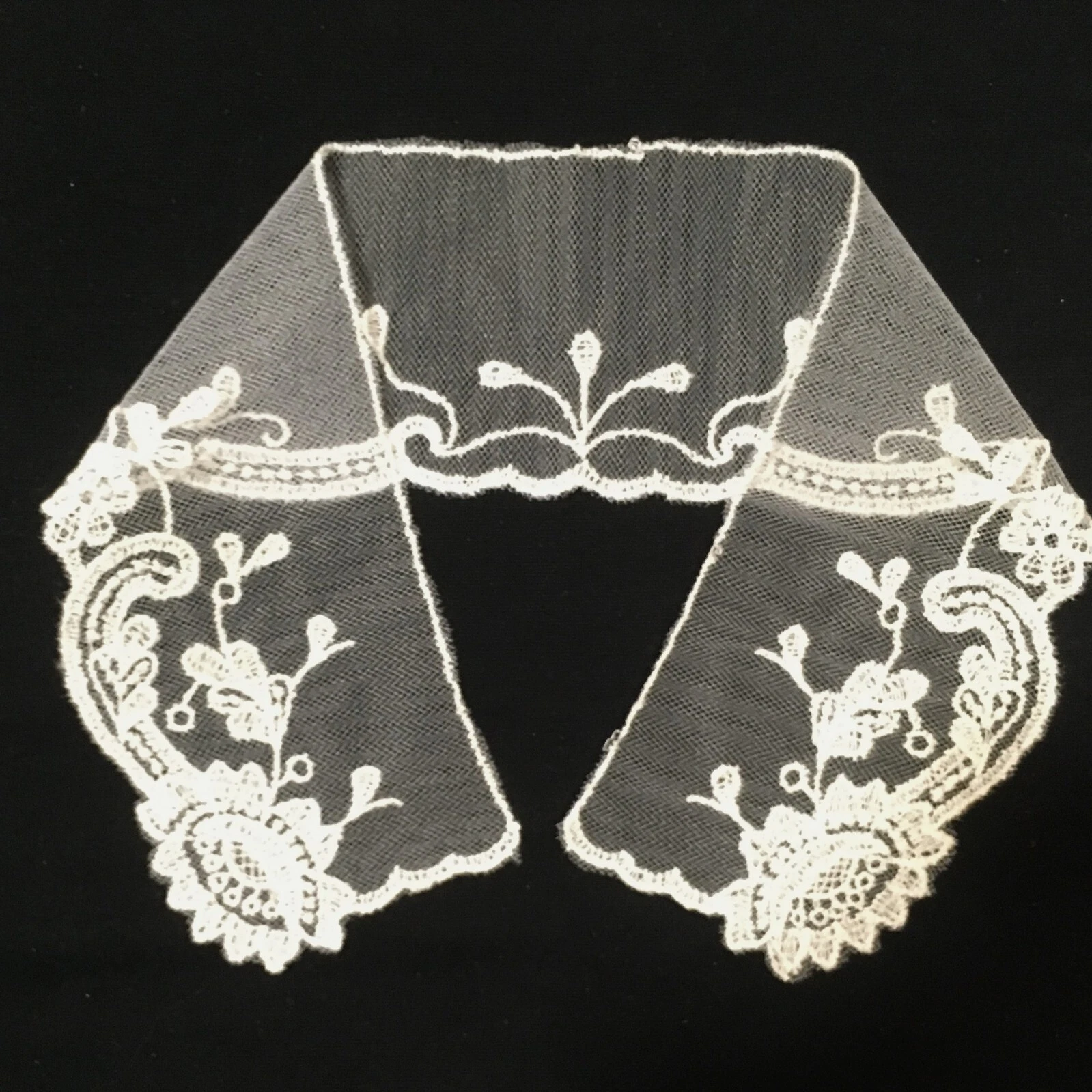 OFF WHITE Colletto Vintage Ricamato Rete Pizzo Nylon Bianco Spinto 6 1 2"" x 2 3 4"" #CO66