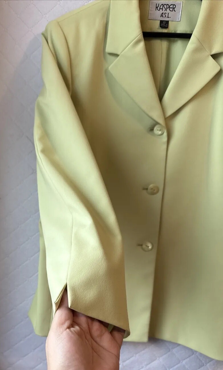 Kasper Solid Green Collared Button Lined Blazer J… - image 4