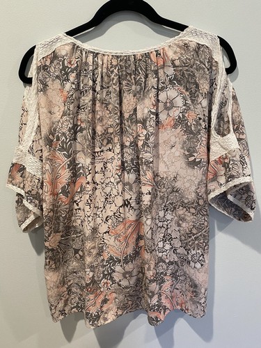 T Tahari Blouse Womens XS Cold Shoulder Floral Flowy Travel Indie Cottage Boho - Picture 2 of 6